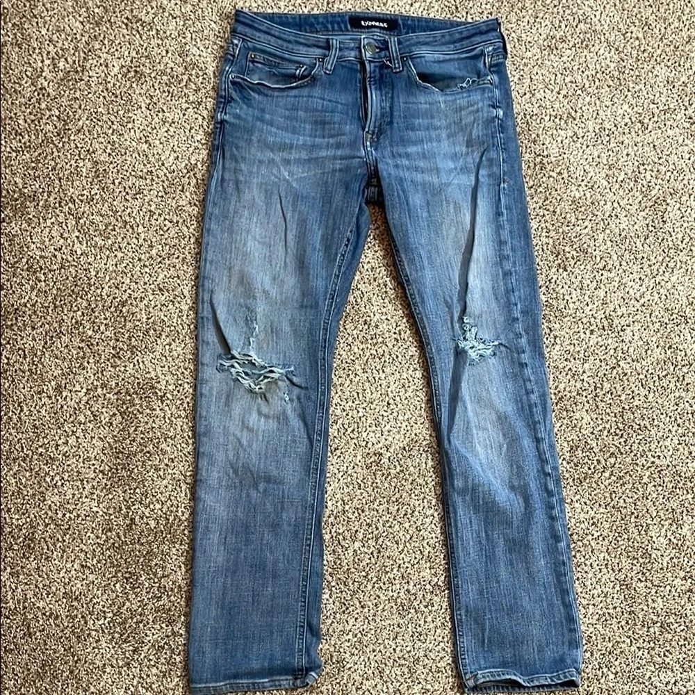 🩵Express Blue Slim Jeans with Distressed Details 31x32